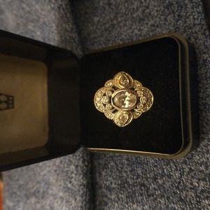 Sterling silver stunning ring sz. 6.5